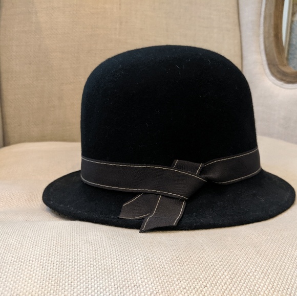 Anthropologie 100% wool cloche hat - Picture 1 of 3